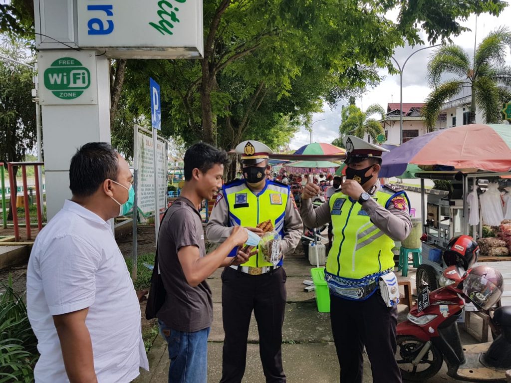 Beri Himbauan Tentang Prokes, Sat Lantas Polres Paser Ajak Masyarakat Ikut Serta Dalam Pencegahan Covid-19 12 3