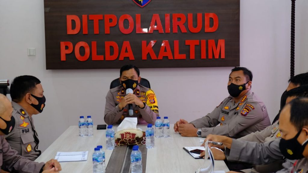 Kunjungi Mako Ditpolairud, Wakapolda Kaltim Cek Kesiapan Personel dan Peralatan 14 5