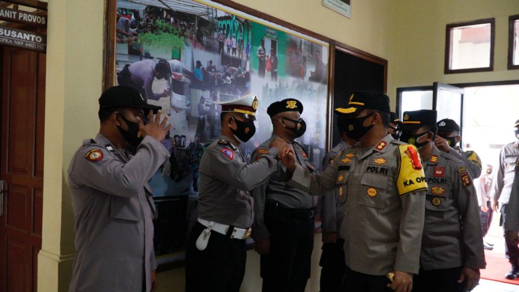 Pantau Situasi Kamtibmas, Kapolres Kukar Kunjungi Polsek Loa Janan WhatsApp Image 2021 01 06 at 9.35.49 AM