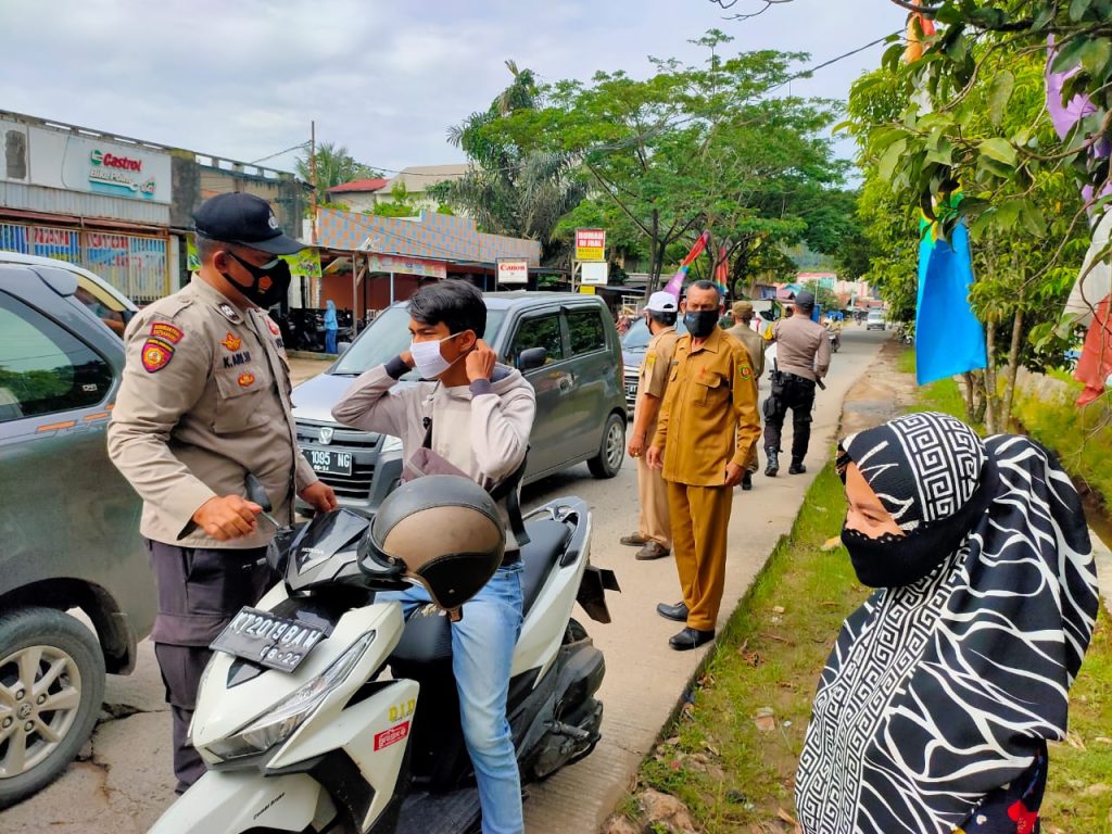 Polsek Samarinda Kota Bersama Intansi Terkait Lakukan Upaya Pendisiplinan Protokol Kesehatan WhatsApp Image 2021 01 19 at 7.15.38 AM