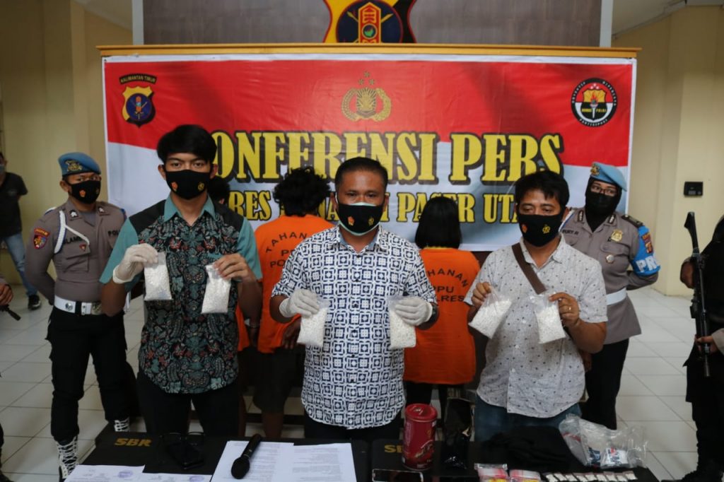 Ungkap Kasus Penyalahgunaan Narkotika, Polres PPU Berhasil Ringkus 3 Pelaku WhatsApp Image 2021 01 29 at 3.44.59 PM