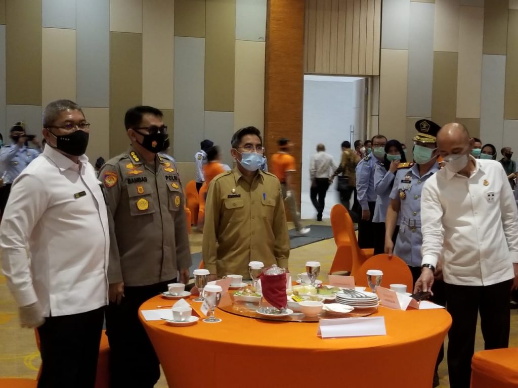 Karo Rena Polda Kaltim Hadiri Deklarasi Janji Kinerja Tahun 2021 dan Pencanangan Pembangunan Zona Integritas Menuju WBK/WBBM 10 1