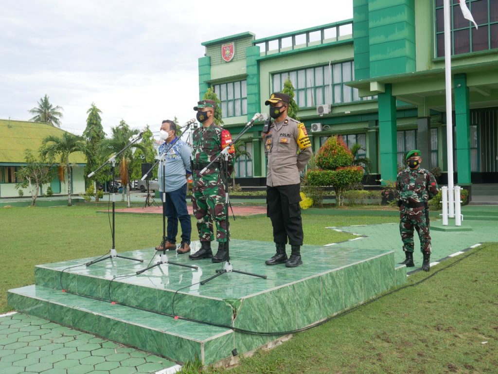 Polres Bontang Laksanakan Apel Gabungan Pelaksanaan PPKM Tahap II 16