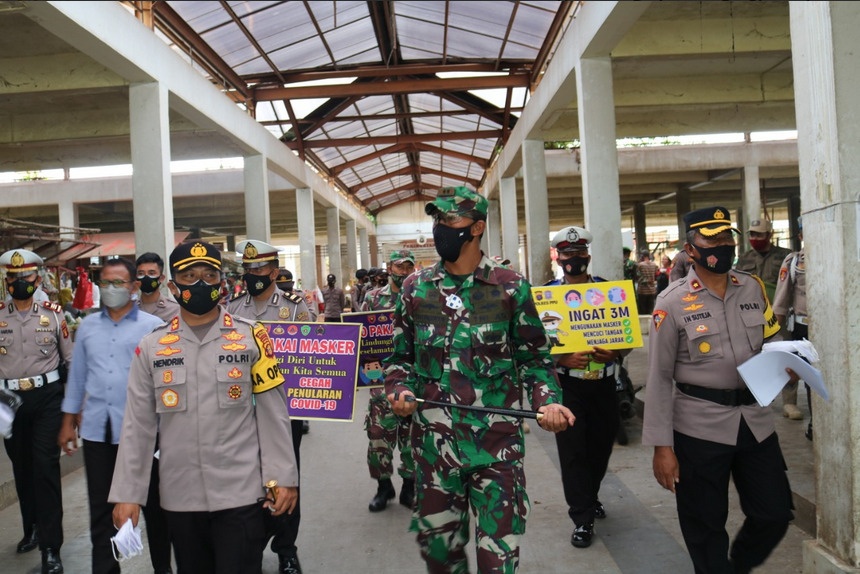 Tekan Peyebaran Covid-19, Kapolres dan Dandim 0913/PPU Pimpin Patroli Gabungan Ops Yustisi WhatsApp Image 2021 02 03 at 12.40.49