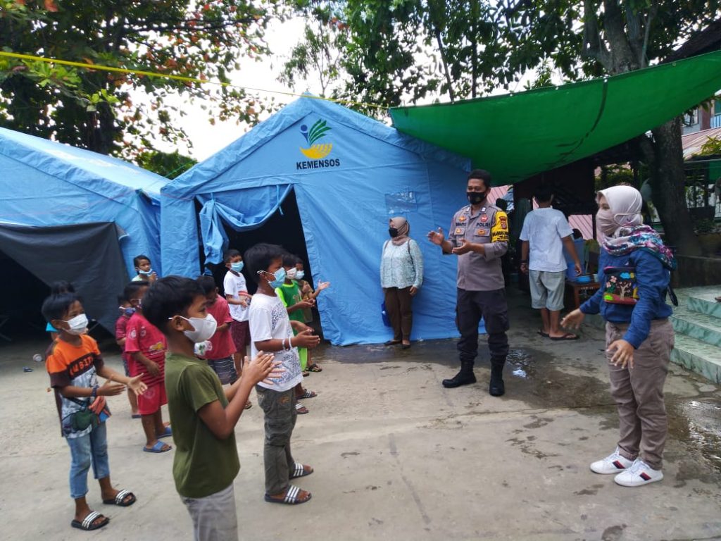 TNI, Polri dan Dinas P3AKB Kota Balikpapan Berikan Trauma Healing kepada Anak-anak Korban Kebakaran 11 5