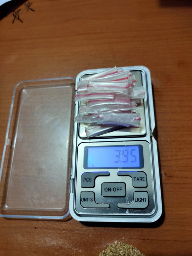 Sat Resnarkoba Polres Paser Berhasil Amankan Seorang Pria Beserta 19 Poket Kecil Sabu Seberat 3,95 Gram 2 12 5