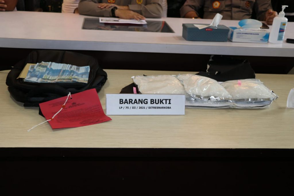 Peredaran 3 Kg "Sabu Sultan" Berhasil Digagalkan Ditresnarkoba Polda Kaltim 1 13 2