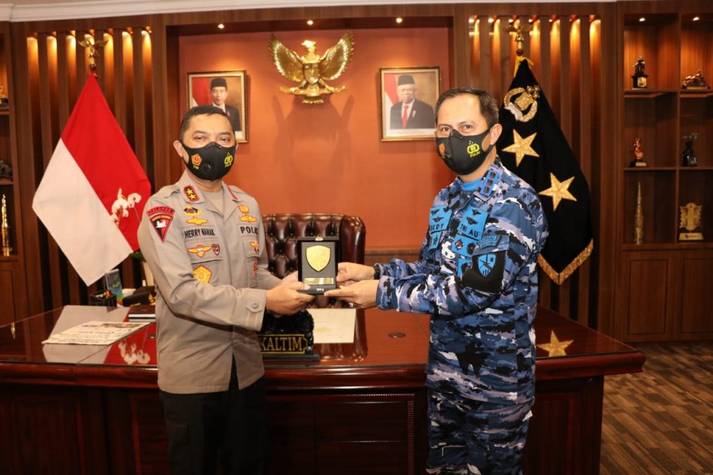 Perkuat Soliditas TNI-Polri, Kapolda Kaltim Sambut Hangat Audiensi Danlanud Balikpapan 15 4