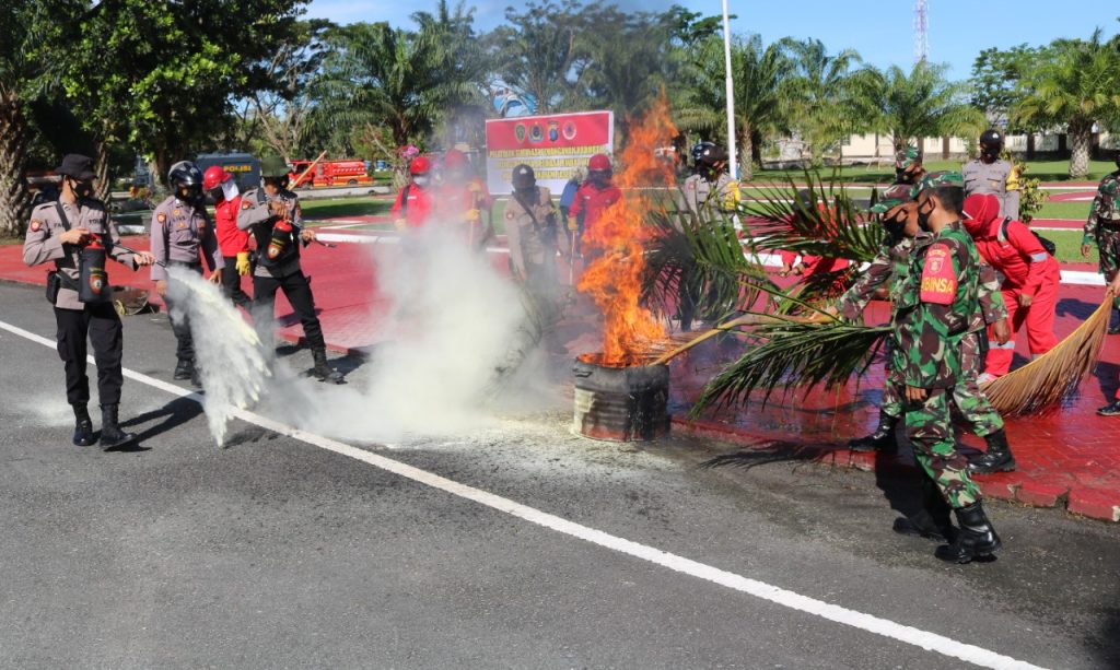 Polres PPU Gelar Simulasi Penanggulangan Karhutla 8 5