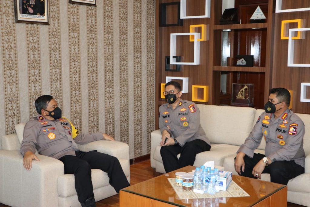 Wakapolda Kaltim Terima Kunjungan Kerja Tim Divhumas Polri WhatsApp Image 2021 03 15 at 2.10.03 PM