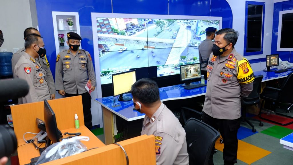 Kunjungi Polresta Balikpapan, Wakapolda Kaltim Cek Command Center wa