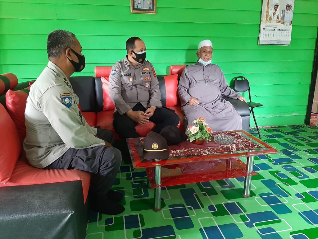 Jaga Harkamtibmas, Personel Sat Binmas Polres Kukar Silaturahmi dengan Para Tokoh Agama 12 1