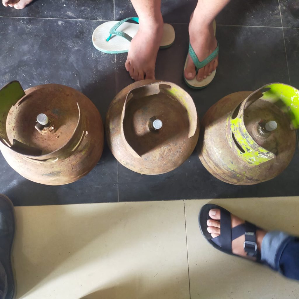 Pelaku Pencurian Tabung Gas Diamankan Pihak Polsek Tanjung Redeb WhatsApp Image 2021 03 31 at 9.57.25 AM