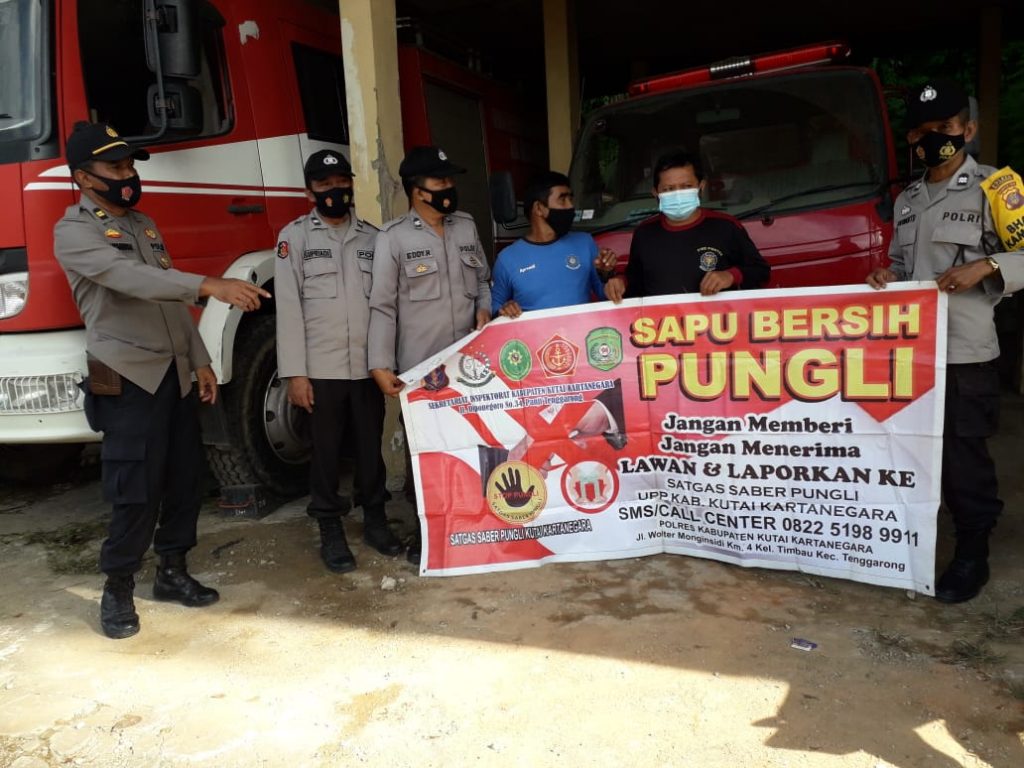 Polsek Tenggarong Gencar Sosialisasikan Saber Pungli WhatsApp Image 2021 04 01 at 8.41.41 AM