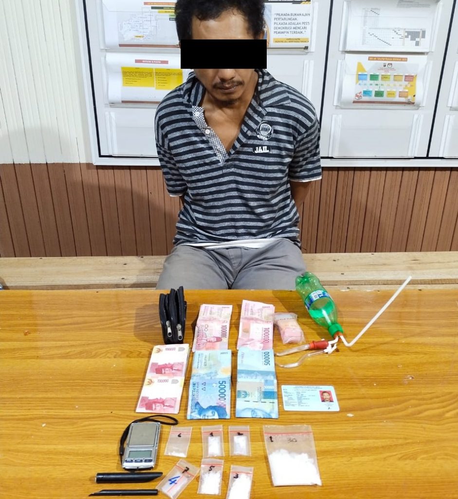 Simpan 8 Poket Sabu, Seorang Pria Berhasil Diringkus Tim Serbu Polsek Sebulu WhatsApp Image 2021 04 05 at 5.42.54 AM
