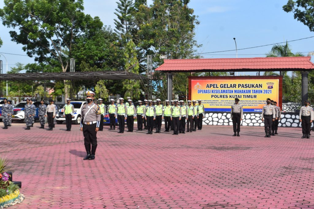Polres Kutim Laksanakan Apel Gelar Pasukan Ops Keselamatan Mahakam 2021 WhatsApp Image 2021 04 12 at 1.26.30 PM