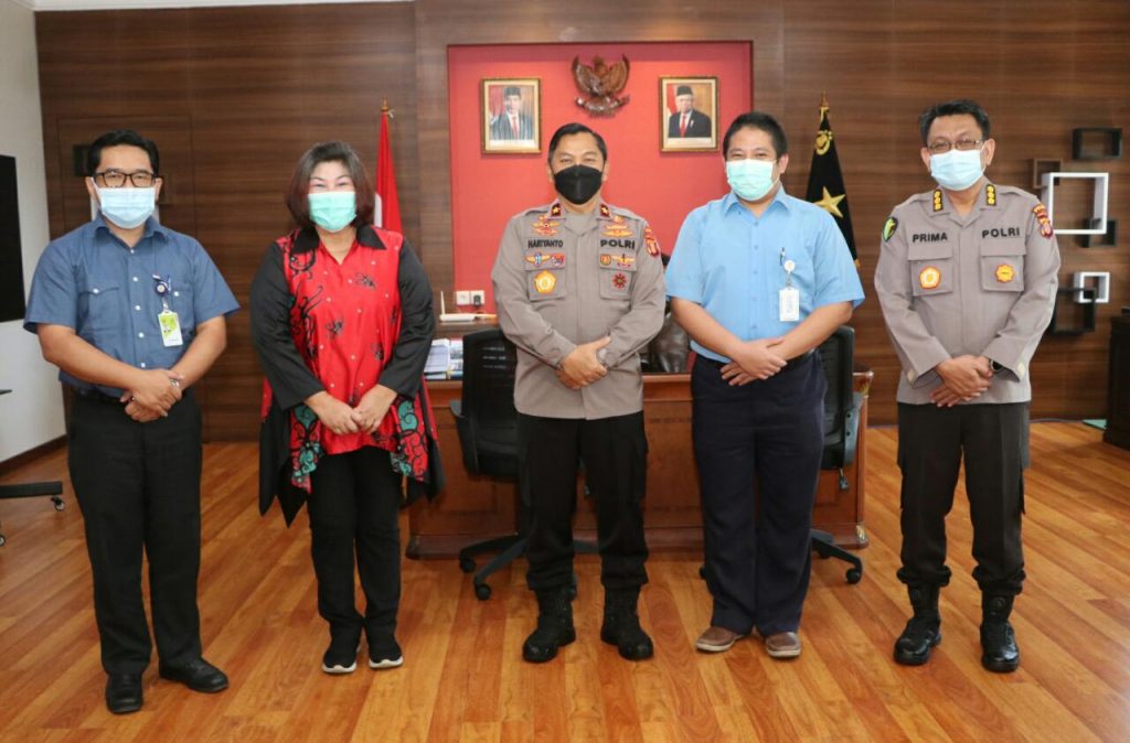 Bahas Pelayanan Kesehatan, Wakapolda Kaltim Terima Audiensi dari Pertamina Medika WhatsApp Image 2021 04 20 at 10.40.26