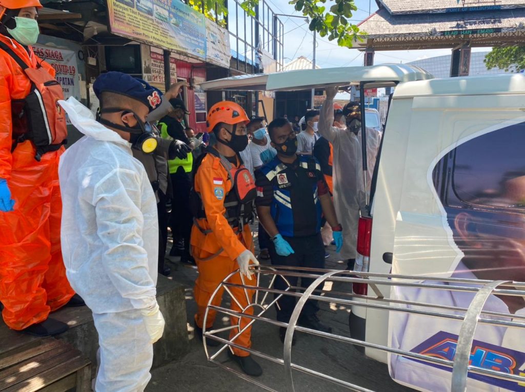 Tim SAR Brimob Polda Kaltim dan Gabungan Berhasil Evakuasi Korban Tenggelam di Kelurahan Manggar Baru WhatsApp Image 2021 04 24 at 9.15.53 PM