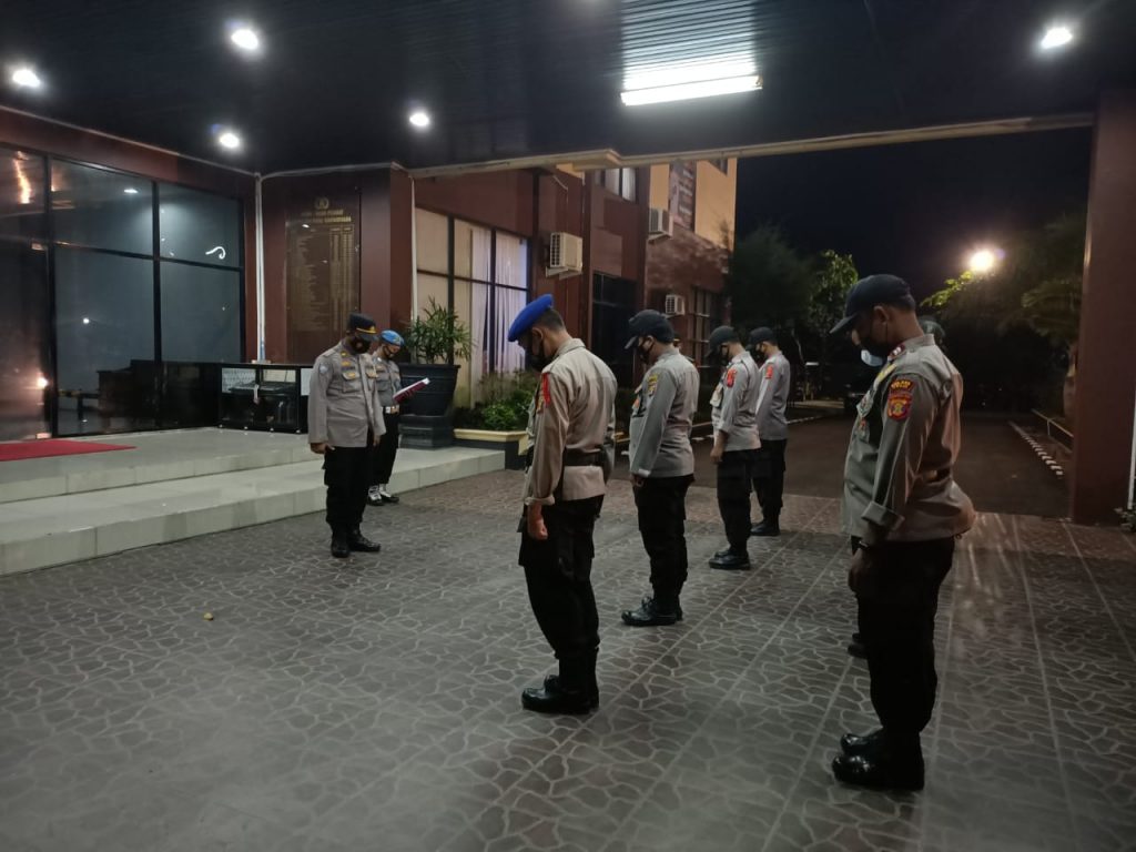 Hari Libur, Polres Kukar Tetap Laksanakan Apel Siaga Guna Antisipasi Adanya Tindak Kriminal 12 4