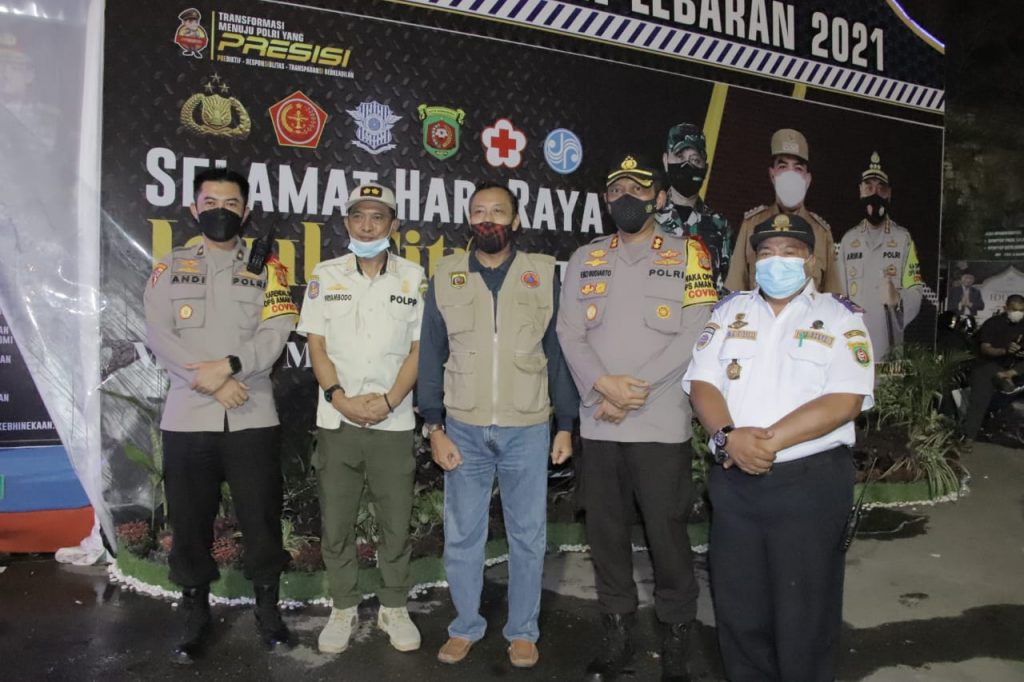 Pastikan Situasi Kondusif, Polresta Samarinda Laksanakan Pengamanan Malam Takbiran Idul Fitri 1442 H 6 6