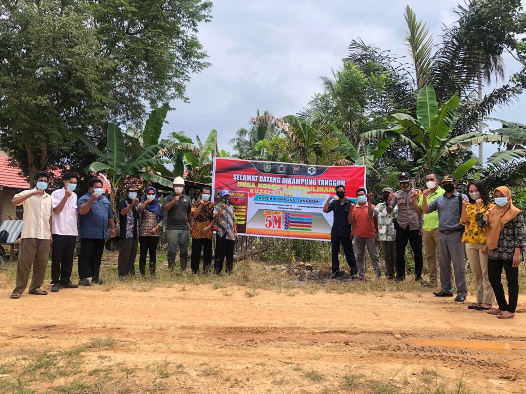 Aplikasikan Program Prioritas Kapolri, Polsek Sangkulirang Resmikan Kampung Tangguh Desa Kolek 7 8