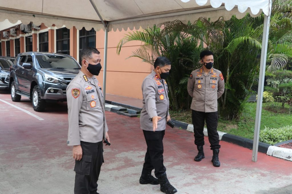 Wakapolda Kaltim Cek Kesiapan Pelaksanaan Sholat Idul Fitri di Masjid Al-Ikhlas WhatsApp Image 2021 05 10 at 9.42.25 AM