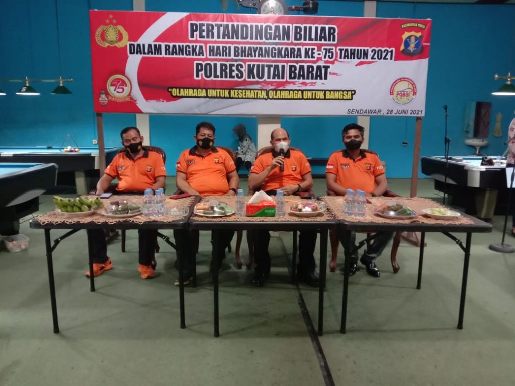 Polres Kubar Gelar Turnamen Biliar, Meriahkan Hari Bhayangkara Ke-75 1 13