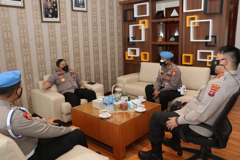 Wakapolda Kaltim Terima Kunjungan Tim Supervisi Div Propam Mabes Polri 1 11 2