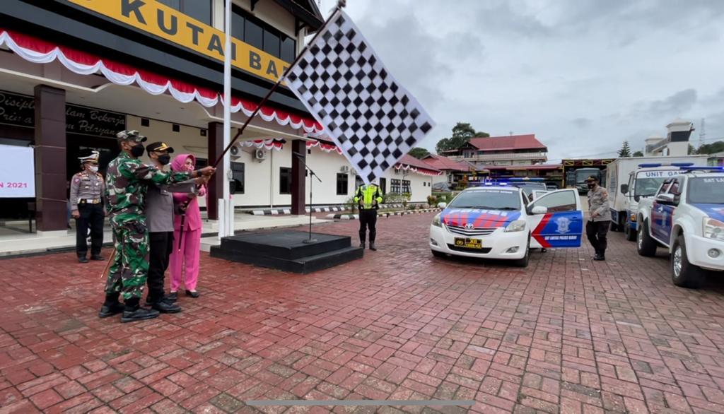 Kapolres Kubar Bersama Dandim 0912/KBR Lepas Baksos Serentak Dalam Rangka Hari Bhayangkara Ke-75 2 10
