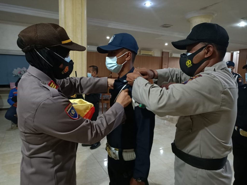 Sat Binmas Polres Kutim Laksanakan Upacara Penutupan Diksar Satpam Gada Pratama Gel. II 7