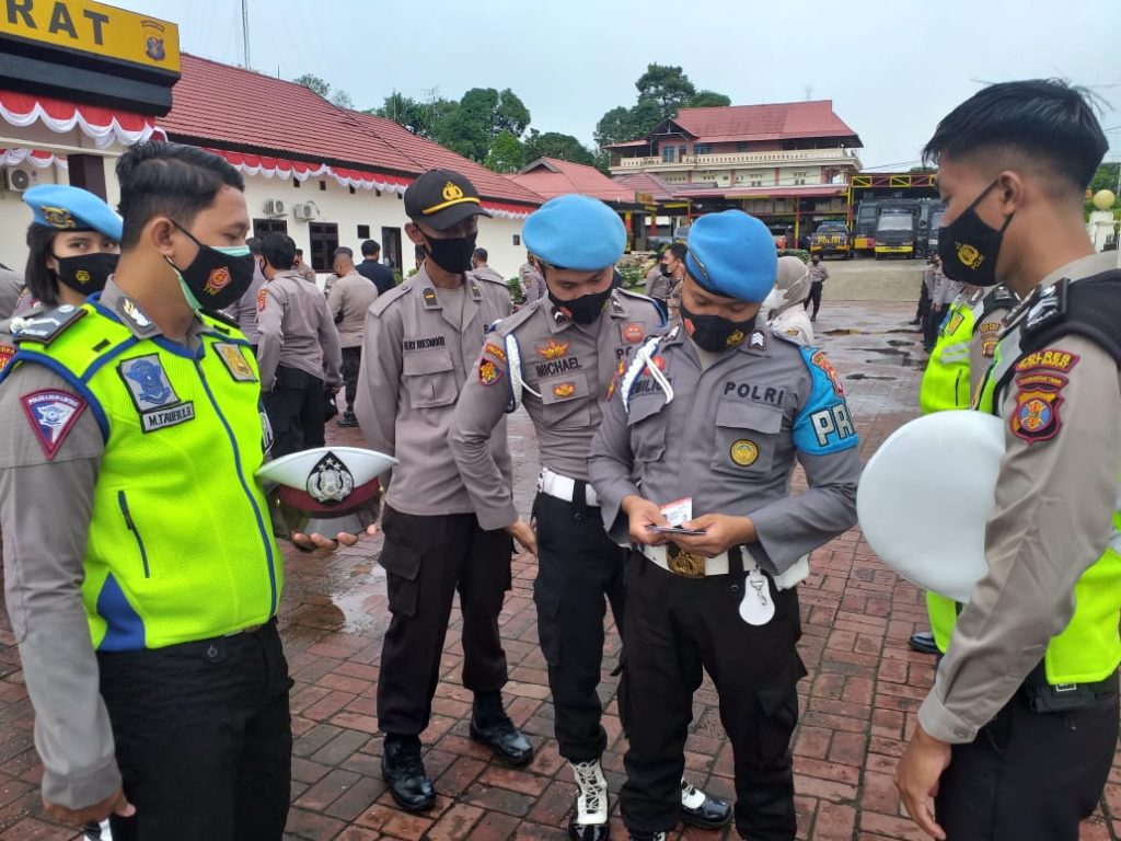 Terapkan Disiplin Kepada Anggota, Propam Polres Kutai Barat Lakukan Gaktibplin WhatsApp Image 2021 06 22 at 10.13.47