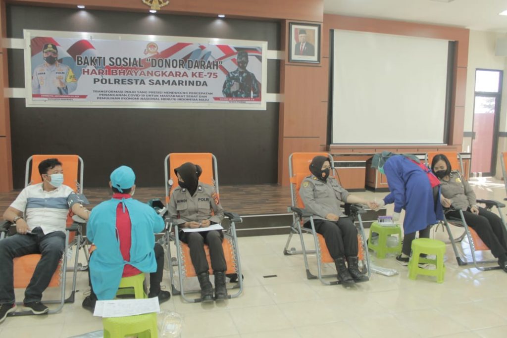 Sambut HUT Bhayangkara ke-75, Polresta Samarinda Gelar Bakti Sosial Donor Darah WhatsApp Image 2021 06 23 at 14.13.35