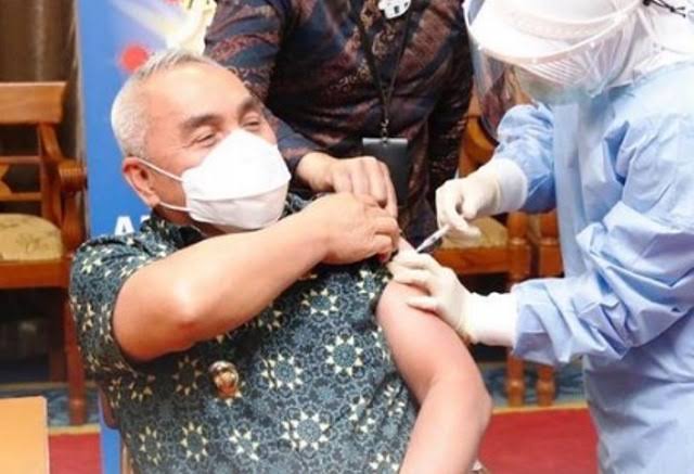 Gubernur Kaltim Ajak Masyarakat Dukung Program Vaksinasi Covid-19 WhatsApp Image 2021 06 24 at 14.55.01