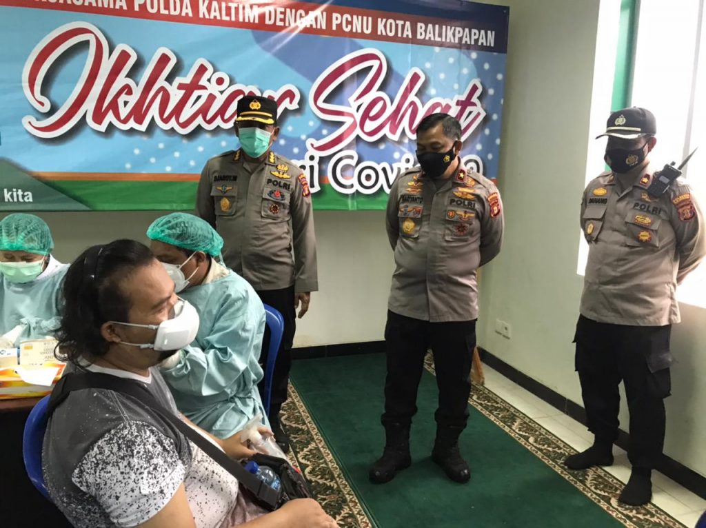 Wakapolda Kaltim Tinjau Gerai Vaksin Presisi di Kantor NU Balikpapan WhatsApp Image 2021 07 05 at 10.27.25