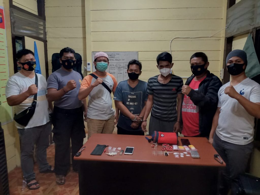 Polsek Kembang Janggut Berhasil Amankan Dua Pengedar Narkotika WhatsApp Image 2021 07 30 at 05.41.39