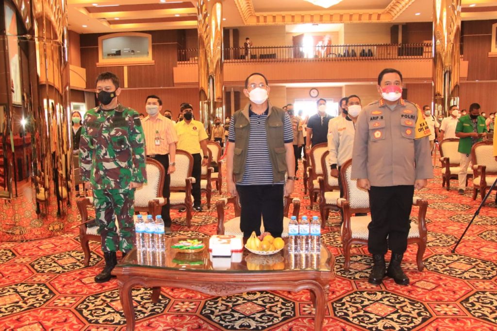 Kapolresta Samarinda Tinjau Vaksinasi Massal Oleh Organisasi Kepemudaan Lintas Agama Provinsi Kaltim 1 15