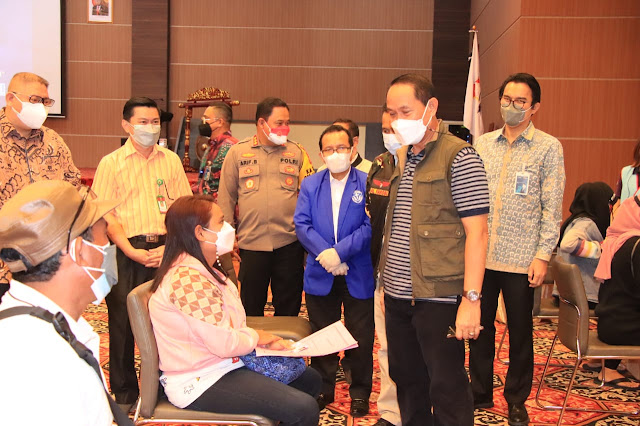 Kapolresta Samarinda Tinjau Vaksinasi Massal Oleh Organisasi Kepemudaan Lintas Agama Provinsi Kaltim 1 2 1