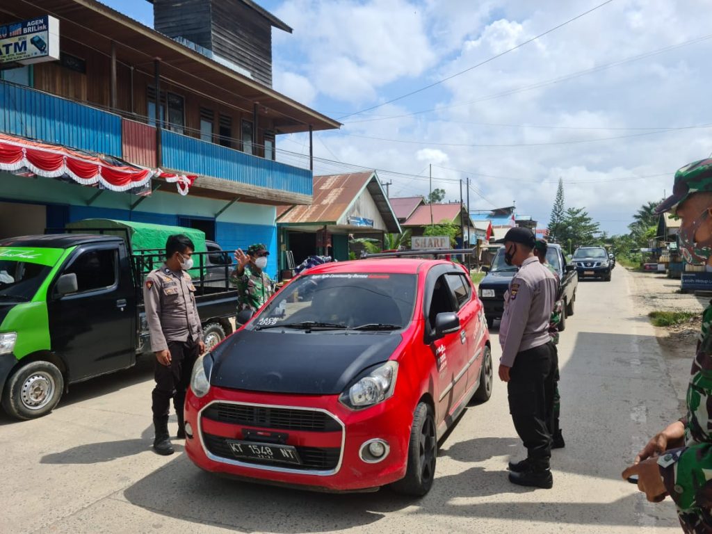Laksanakan Ops Yustisi Protokol Kesehatan, Polsek Muara Lawa Cegah Penyebaran Covid-19 3 8