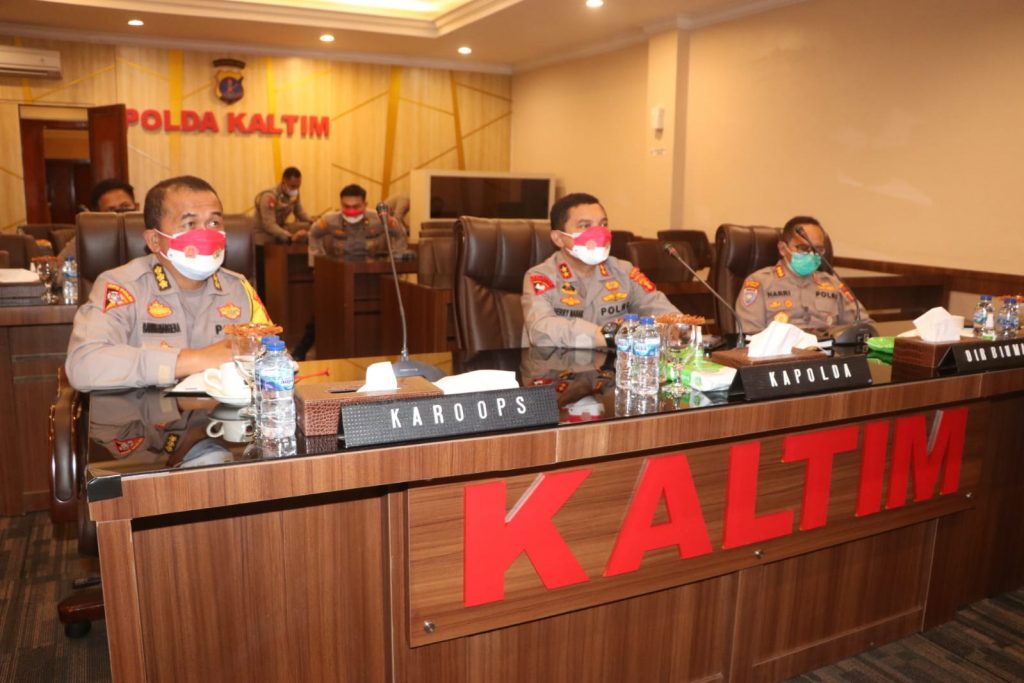 Kapolda Kaltim Ikuti Anev Pelaksanaan Vaksinasi Secara Virtual Dengan Wakapolri WhatsApp Image 2021 08 30 at 14.27.52