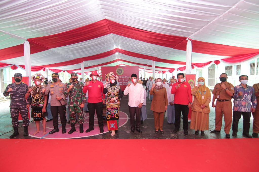 Badan Intelijen Negara Daerah Kaltim bersama TNI Polri Balikpapan Gelar Vaksinasi Untuk Pelajar 10 7