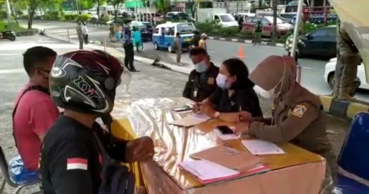 Antisipasi Penyebaran Covid-19, Polsekta Balikpapan Utara Bersama Tim Satgas Covid-19 Gencarkan Ops Yustisi Protokol Kesehatan 17 1