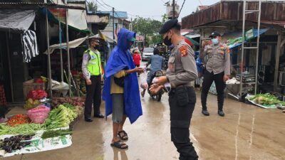 Polres Kutim Gelar Operasi Yustisi, Sasar Pedagang dan Pengunjung Pasar 17 2