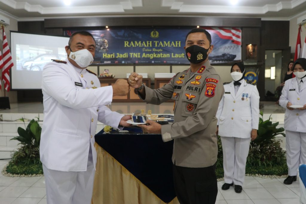 Kapolda Kaltim Hadiri Acara Ramah Tamah HUT TNI AL Ke-76 18 2