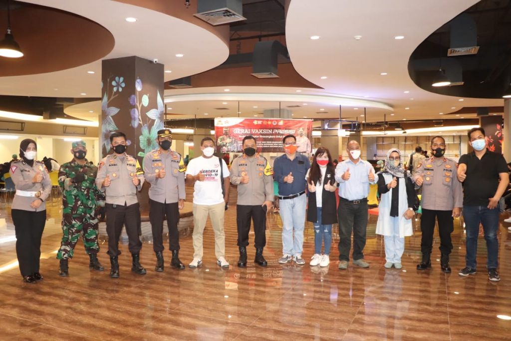 Kapolresta Samarinda Tinjau Gerai Vaksinasi Massal Covid-19 di Bigmall 2 2