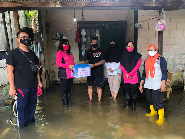 Peduli Korban Banjir, Bhayangkari Cabang Samarinda Salurkan Bantuan Sosial 22