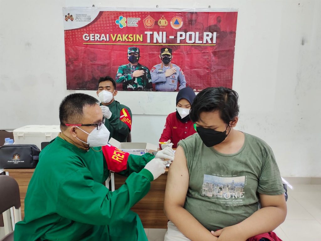 Percepat Vaksinasi, Polres Berau Gelar Gerai Vaksin Covid-19 Untuk Mahasiswa 4 1