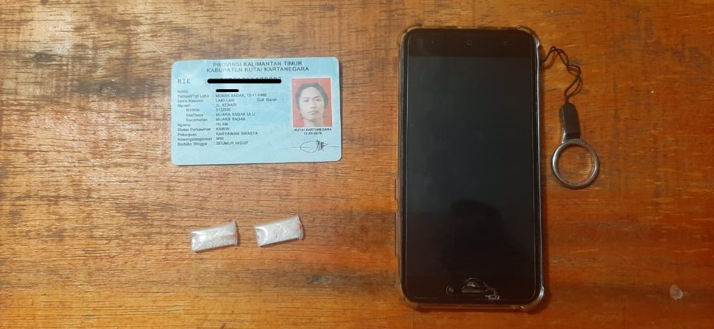 Simpan Sabu di Celana, Seorang Pemuda di Muara Badak Berhasil Diringkus Polisi WhatsApp Image 2021 09 19 at 22.03.22 1
