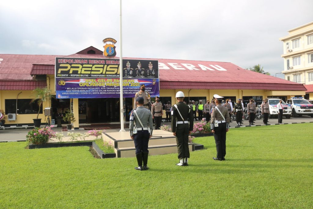 Pimpin Apel Gelar Pasukan Ops Patuh Mahakam, Ini Intruksi Kapolres Berau WhatsApp Image 2021 09 20 at 12.09.54