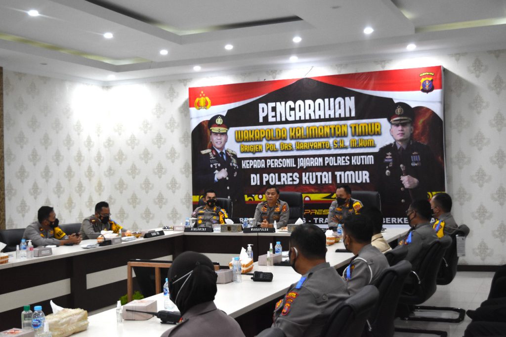 Kunjungi Polres Kutim, Wakapolda Kaltim Berikan Arahan dan Apresiasi Pelaksanaan BTPKLW WhatsApp Image 2021 09 23 at 18.34.14