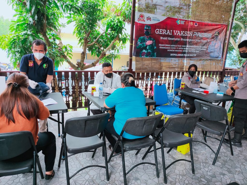 Wujudkan Herd Immunity, Ditpolairud Polda Kaltim Gelar Vaksinasi Tahap Pertama WhatsApp Image 2021 09 24 at 17.08.29